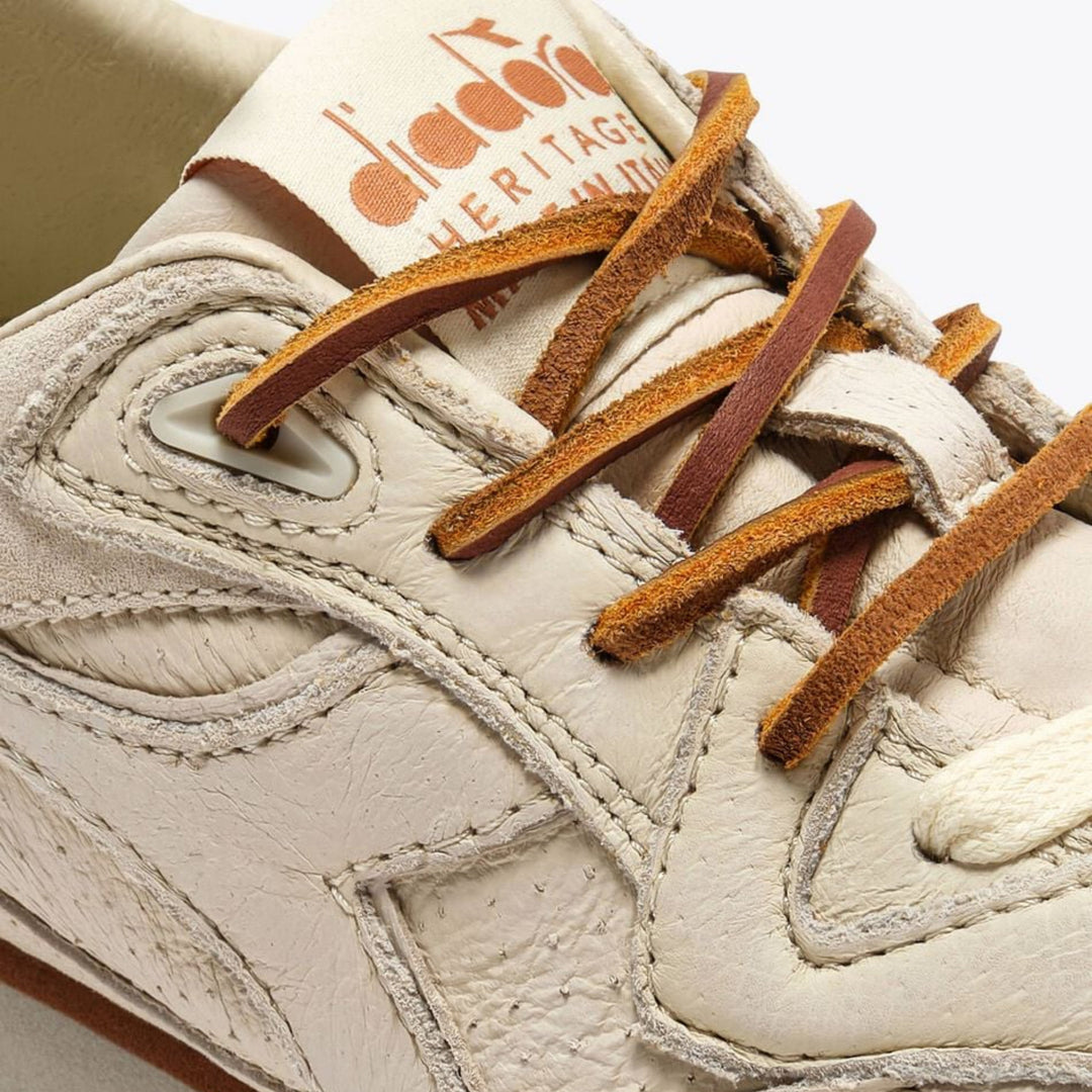 Diadora