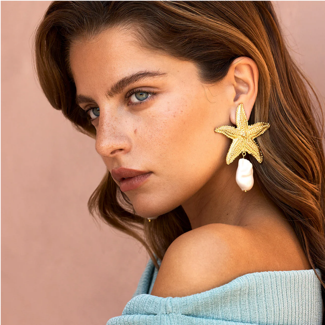 SEA STAR STATEMENT EARRINGS GOLD PEARL