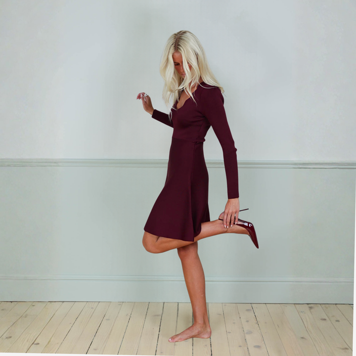 Scallop Mini Dress Burgundy