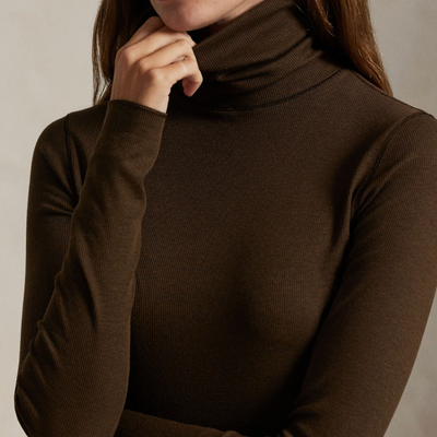 STRETCH-BLEND TURTLENECK