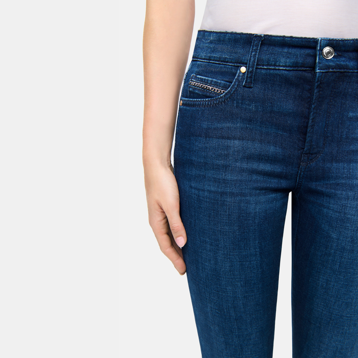 Paris Flared Schmuckdetail