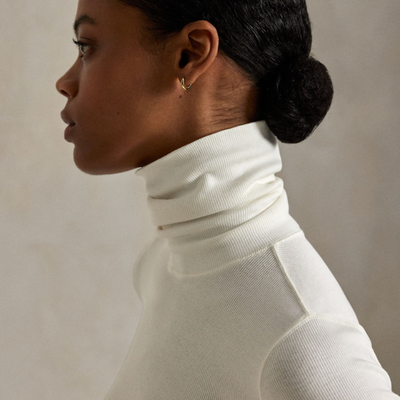 STRETCH-BLEND TURTLENECK